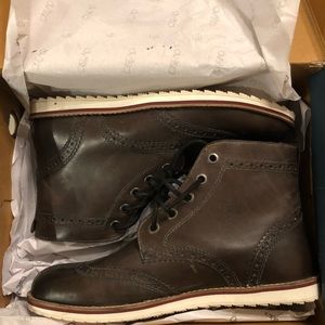 Men’s Crevo memory foam boot